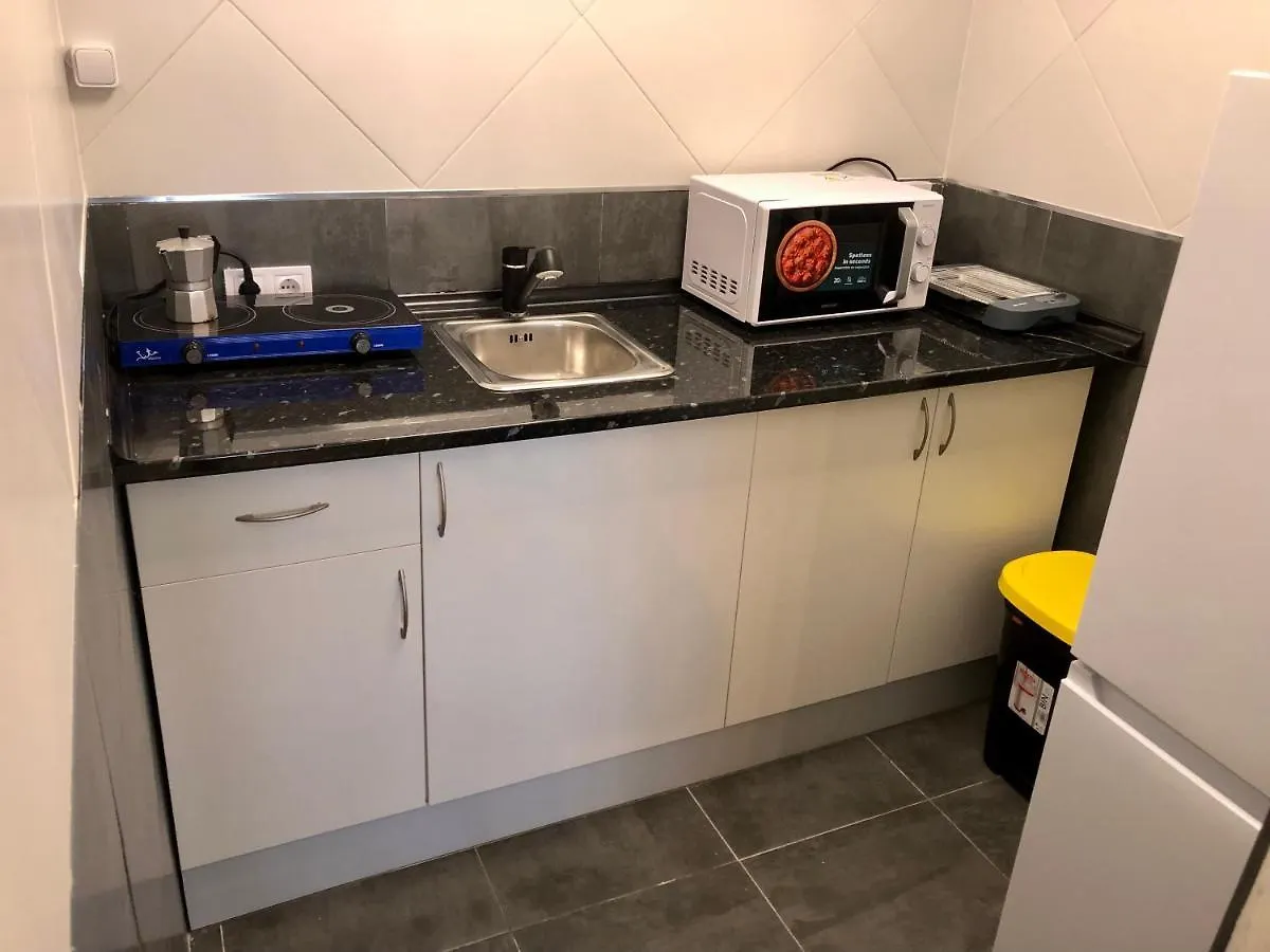 Rooms In Seafront Villa Málaga Homestay szállás
