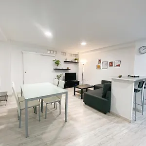 Gmc Turistics - The Atarazanas Market House Apartamento