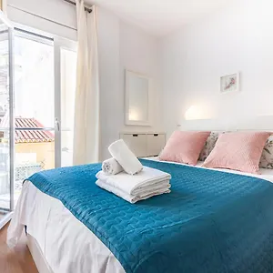 sea-wave-aq-boutique-apartment.es-andalucia.com/