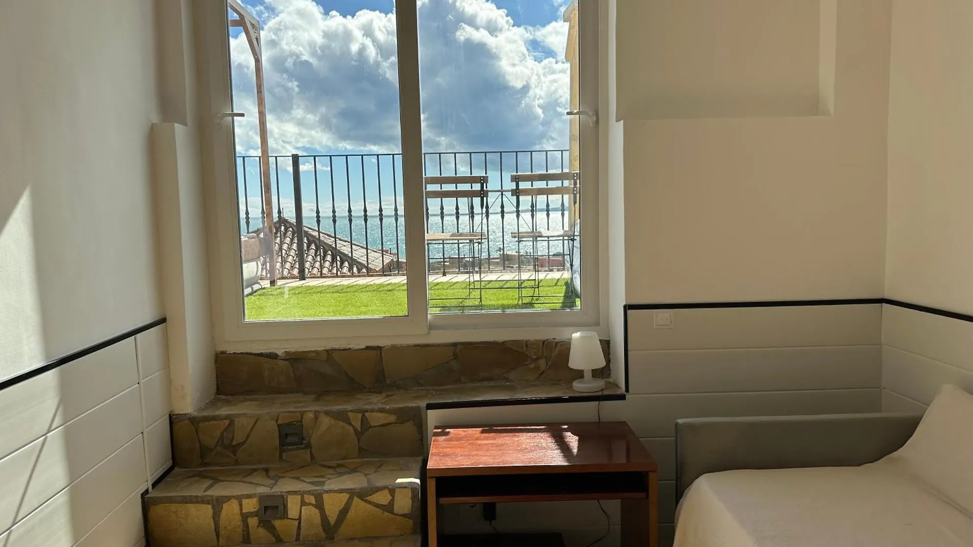 Habitación en casa particular Rooms In Seafront Villa Málaga